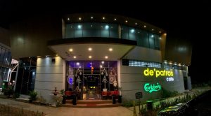 Depatros Cafe Batam Tempat Hangout Hingga Nobar