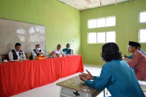 Guru di Rupat Curhat Sama Gubernur, Sssttt.. Ada yang Sampai Nangis