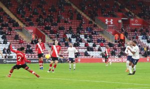 Hampir Menderita, City Akhirnya Masuk 5 Besar Klasemen