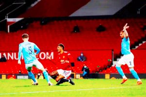 Setan Merah Kena Prank Wasit