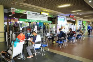 Jumlah Penumpang Pesawat Turun