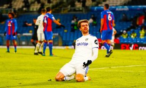 Gol ke-100 Bamford Bawa Leeds ke Peringkat 10