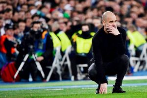 Pep Kesal dengan Lapangan Etihad, Kok Anfield dan Emirates Bisa Bagus Ya