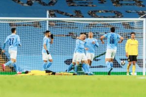 Sancho Ngomel, Periksa Wasit!