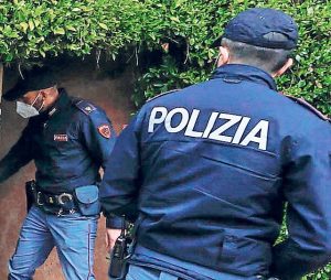 Smalling Dibuntuti Rampok Sejak Pulang Nonton Bola