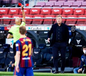 Duh! Ronald Koeman Diusir, Barcelona Kalah