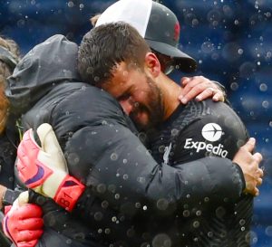 Alisson Nangis Usai Cetak Gol