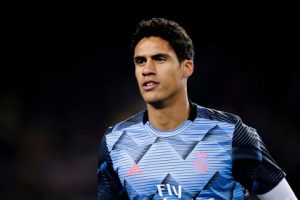 Varane Pasrah jika Digusur Martinez