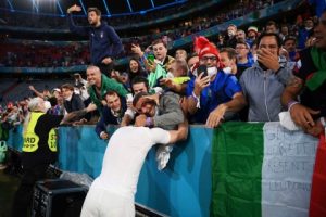 Italia Sempurna, Kalahkan Belgia di Perempat Final
