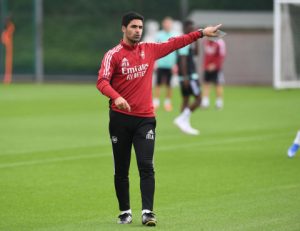 Mikel Arteta Diteriaki Fans Arsenal