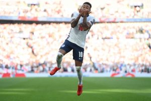 Lingard Beri Hadiah untuk Ronaldo dari Kemenangan Timnas Inggris