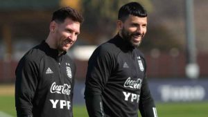 Gaji Aguero Pun Dipotong Barca
