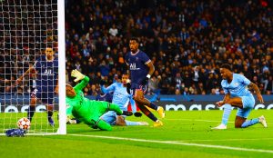 City Versus PSG bak Final Grup A
