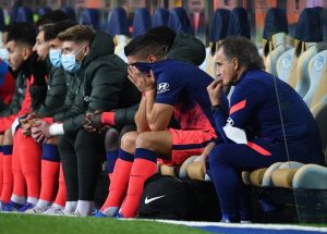 Atletico Menang, Kok Suarez Nangis?