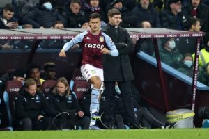 Tampil Ciamik, Coutinho Jadi Penyelamat Villa