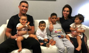 Bayi Kembar Ronaldo Meninggal Dunia
