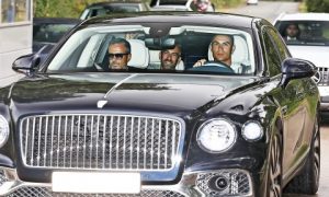 Ferguson Minta Ronaldo Bertahan dì Theater Dreams