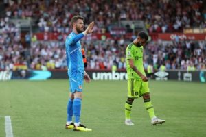 Hargreaves Marah, Tapi Bela De Gea