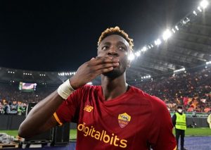 Transfer Paling Aneh Musim Ini: Tammy Abraham, Sehari di Besiktas lalu Terbang ke Villa