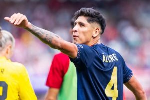 Chelsea Tawar Pemain Ajax