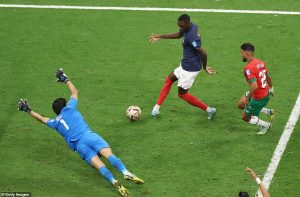 Deschamps Coret Camavinga dan Kolo Muani dari Skuad Prancis