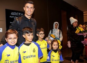 Harga Tiket VIP Duel Ronaldo Versus Messi Rp36 M