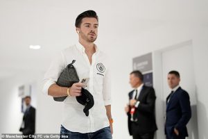 Buang Sial, City Pakai Seragam Fesyen ke Madrid