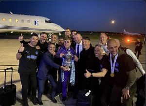 Pemain City Antre Foto Bersama Elton John
