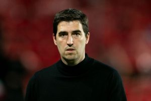 Chelsea Bidik Iraola, Tapi Belum Jadi Prioritas Utama