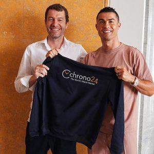 Ronaldo Nanam Saham di Perusahaan Jam Mewah