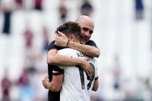 Bahagia di City, Alvarez Ogah Pindah
