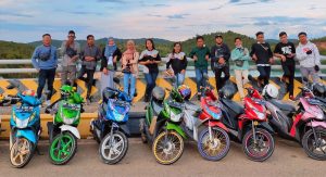 Komunitas Honda BeAT Gathering di Pantai Halona Galang
