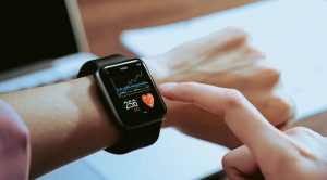 Hasil Survei: Pemakai Smartwatch Tambah Stres