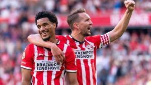 PSV Mengamuk, Heerenveen Tumbang 4-1: Bajraktarevic Jadi Bintang di KNVB Beker