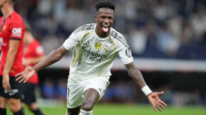 Santiago Bernabéu Kembali Beraroma Mahkota