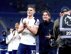 Frank di Ujung Tanduk, Palace Siap Menyambut