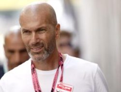 Deschamps Segera Lengser, Zidane di Ambang Kursi Panas Les Bleus
