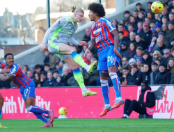 City Menguntit Terus Arsenal! Haaland Mengamuk, Palace Tersungkur di Selhurst