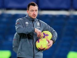 John Terry Menggoda Kursi Panas Oxford