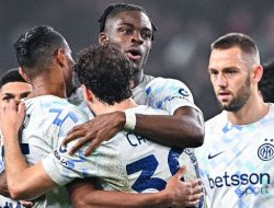 Inter Merebut Tahta! Menang di Genoa, Nerazzurri Diuntungkan Kejatuhan Napoli