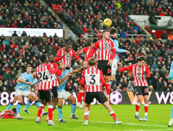 Parkir Bus di Stadium of Light! Sunderland Bikin City Mandul, Guardiola Gigit Jari