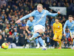 Brighton Gagalkan Mimpi Gelar Guardiola
