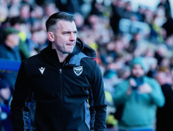 Bloomfield Mulai Misi Penyelamatan Oxford