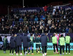 Kalah 1-3 dari Glimt, Pemain Manchester City Ganti Rugi Tiket Fans