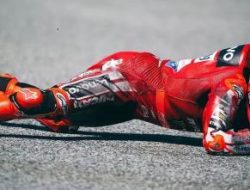 Bezzecchi Tercepat di Buriram, Marc Márquez Terhambat Insiden