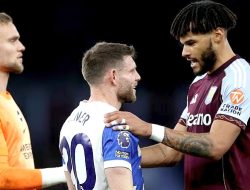 Villa Menang Dramatis, Malam Bersejarah Milner Berakhir Pahit