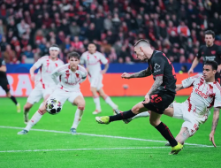 Leverkusen Tanpa Gol, Tapi Tiket 16 Besar di Tangan!