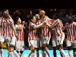 Oxford United Tumbang di Kandang Stoke, Kian Terbenam di Zona Degradasi
