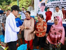 Utama Group Bagikan 3.800 Paket Sembako, Bantu Stabilkan Harga Jelang Lebaran