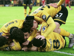 Wolves Tumbangkan Liverpool Lewat Gol Menit 94